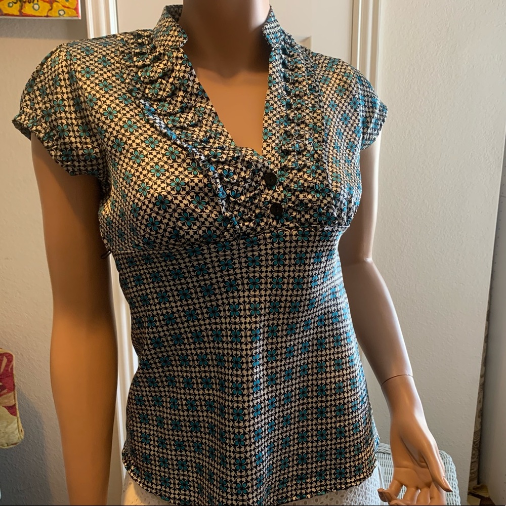 Beautiful Blouse with Ruffle detail